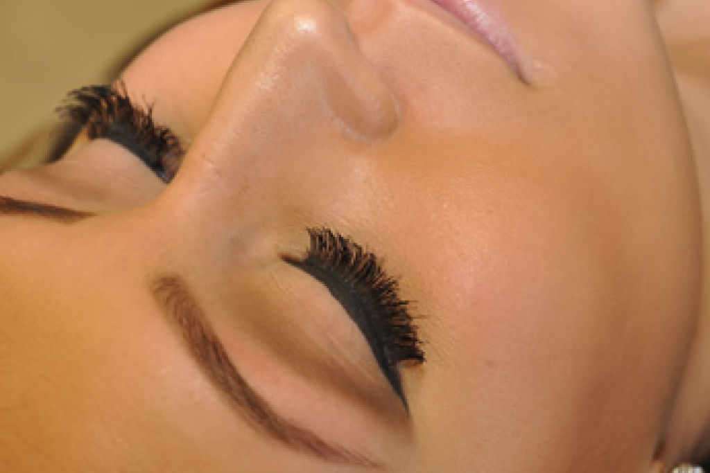 Introducing-Eyebrow-Extension-min