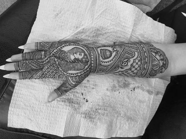 divine-threading-bridal-mehndi-full-hand-design
